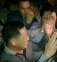 Keluar dari Tahanan, Susno Langsung Naik Hummer Pulang ke Rumah