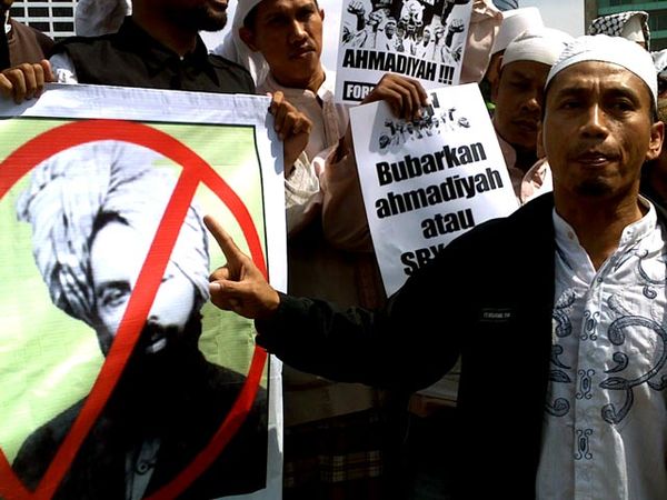 Aksi Menuntut Pembubaran Ahmadiyah