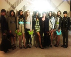 Koleksi Terbaru Burberry Bergaya Ala Biker