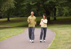 Jalan Kaki di Pagi Hari Bikin Segar Sepanjang Hari