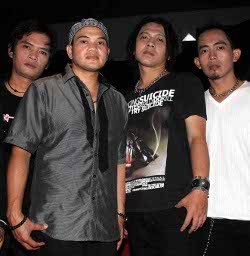 Putra Rhoma Irama Garap Band Rock