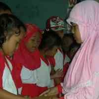 Mauludan, Siswa TK Yaa Bunayya Bagi-bagi Buku