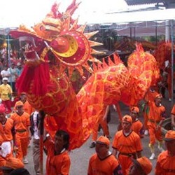 Ratusan Warga Padati Cibadak untuk Tonton Kirab Cap Go Meh