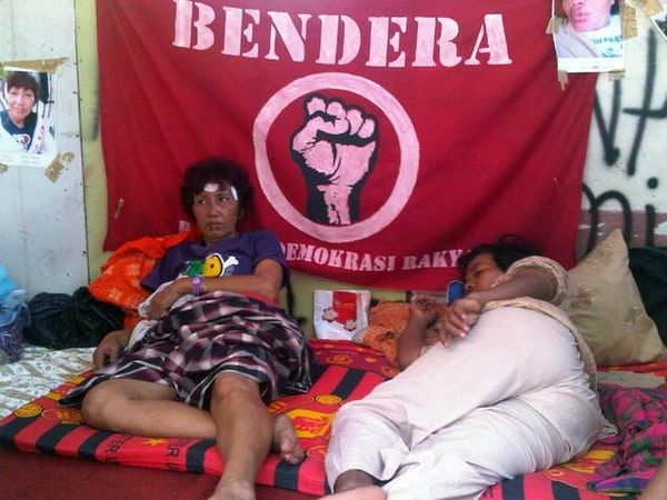 Aksi Jahit Mulut Warga Rawasari Masih Berlangsung