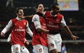 Wenger Pertahankan Bintang Arsenal