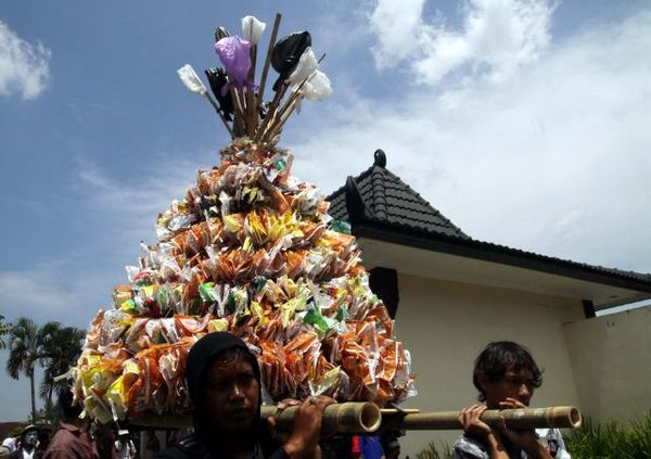 Aksi Grebeg Sampah di Yogyakarta