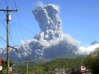 Gunung Bulusan di Filipina Meletus