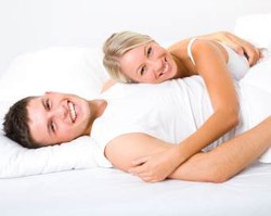 3 Cara Agar Lebih Rileks Saat Bercinta