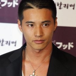 Won Bin Dapat Izin Jadi Pembalap