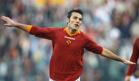 Montella Gantikan Ranieri