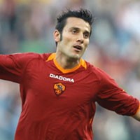 Montella Gantikan Ranieri