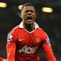 MU Resmi Ikat Evra Hingga 2014