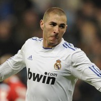 Pulang ke Lyon, Benzema Pasang Target Menang