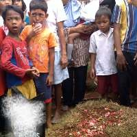 Suara Tangisan dari Makam ABG Desi Hebohkan TPU Prumpung