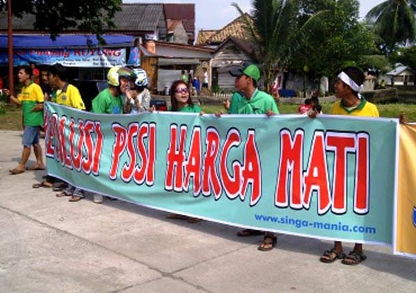 Singa Mania Tuntut Perubahan di Tubuh PSSI