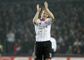 Dirk Kuyt, DJ Ruang Ganti Liverpool 