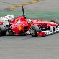 Button: Ferrari 2 Detik Lebih Cepat