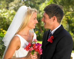 Kelebihan & Kekurangan dari Paket Pernikahan