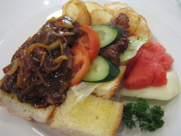 Steak Sandwich Lezat Menggoyang Lidah