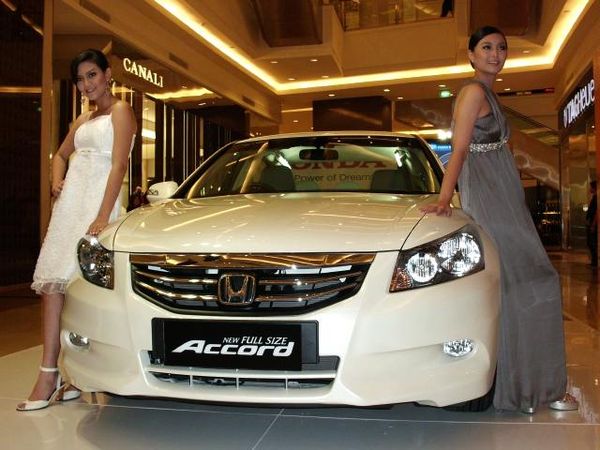 Honda Luncurkan New Accord