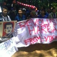 Bobotoh Demo Nurdin di Kebun Binatang