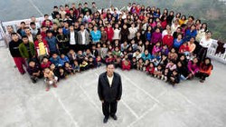 Wow, 167 Anggota Keluarga Tinggal di Satu Atap