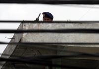 Sniper Awasi Pendukung Baasyir