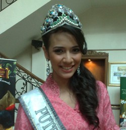 Puteri Indonesia 2010 Diuntungkan Jika Film Hollywood Tak Tayang di Indonesia