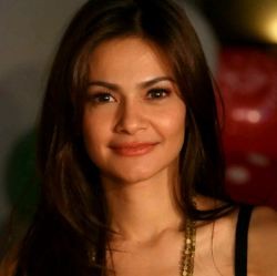 Cut Tari Siap Bersaing di Panasonic Gobel Awards