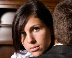 5 Hal yang Memicu Wanita Berselingkuh