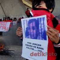 Nurdin Halid Tak Bawa Kemajuan, DPR Dukung Revolusi PSSI