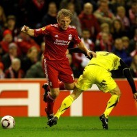 Gol Telat Kuyt Lajukan Liverpool