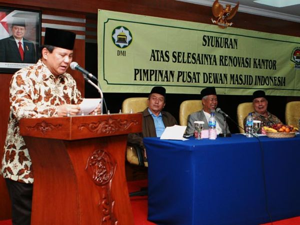 Prabowo Resmikan Kantor DMI
