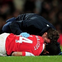 Walcott Terancam Absen di Camp Nou