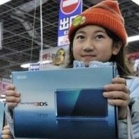 1.500 Gamer Mengantre Demi Nintendo 3DS