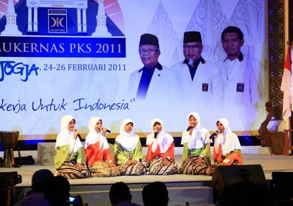 Meriahnya Penutupan Mukernas PKS