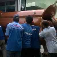 Jenazah Ibu dan Anak Korban Pembantaian Disemayamkan di Adi Jasa