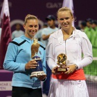 Tekuk Wozniacki, Zvonareva Berjaya di Doha