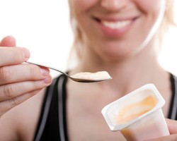 Wow, Yoghurt Bisa Hilangkan Bau Mulut