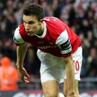 Van Persie Bisa Jadi Absen