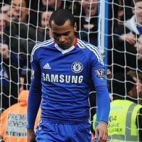 Dijatuhi Sanksi, Cole Tetap Main Lawan MU