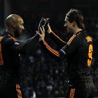 Torres Berusaha untuk Klop