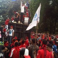 Suporter Tetap Beraksi di Senayan