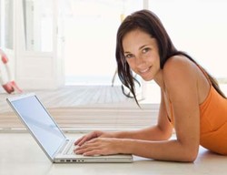 Tips Menggunakan Webcam Saat Kencan Online