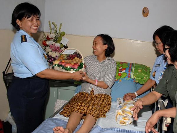 Bakti Sosial Wanita TNI