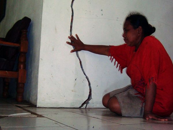 Tanah Bergerak, Puluhan Rumah Rusak