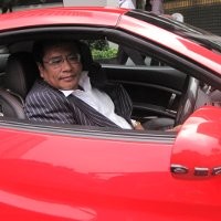 Hotman Paris Hutapea dan Mobil-mobil Mewah