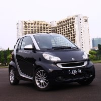 Ini smart fortwo, Bukan Bajaj...