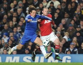 Ancelotti: Luiz Beruntung Tak Dikartu Merah