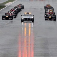 Bernie Ingin Bikin Hujan Saat Balapan